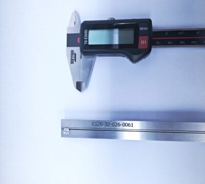 Laserové značení evidenčních čísel na nerezová posuvná měřítka a měřidla